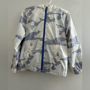 Kids Camouflage wind breaker rain Jacket with Blue Accents size 5T